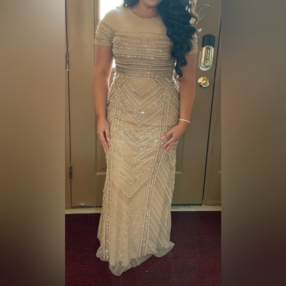 Women’s Beige Theia Embellished Tulle Column Evening Gown - Picture 3 of 16